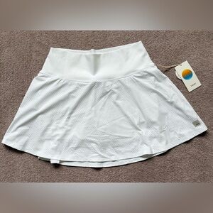 Vuori - Baseline Gingham Skirt 14.5” - White